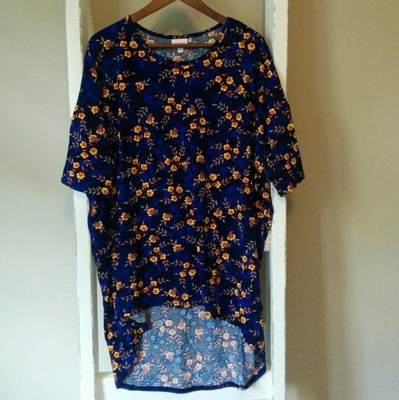 LulaRoe Irma Tunic Tee, Size XL - Picture 1 of 6